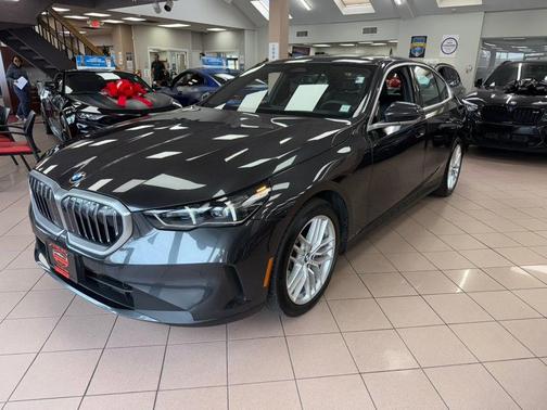 Dark Graphite Metallic 2024 BMW 530 530i xDrive Sedan