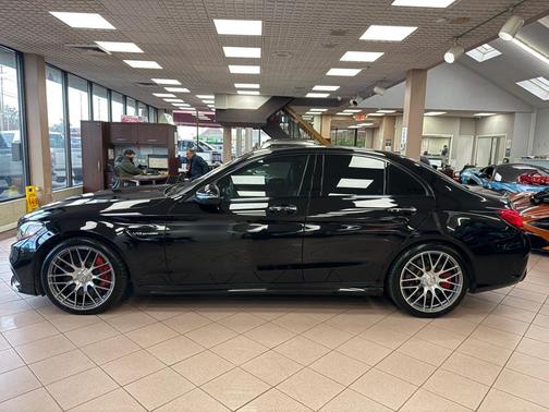 2021 Mercedes-Benz AMG C 63 S