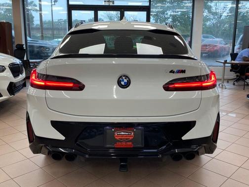 Alpine White 2022 BMW X4 M AWD