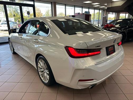 2024 BMW 330 i xDrive