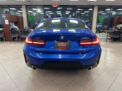 2025 BMW 330 i xDrive