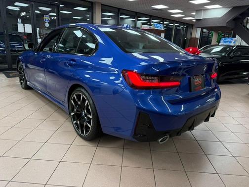 2025 BMW 330 i xDrive