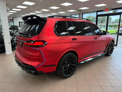 Carbon Black Metallic 2022 BMW X7 M50i