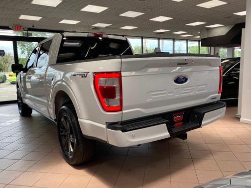 Oxford White 2022 Ford F-150 Lariat