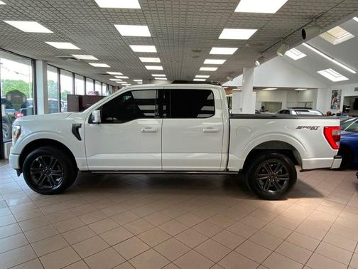 Oxford White 2022 Ford F-150 Lariat