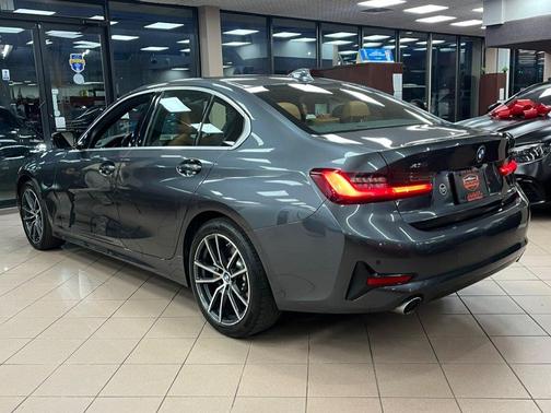 2022 BMW 330 i xDrive