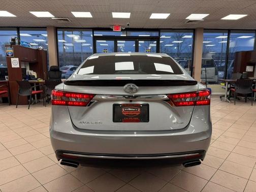 2018 Toyota Avalon XLE Premium
