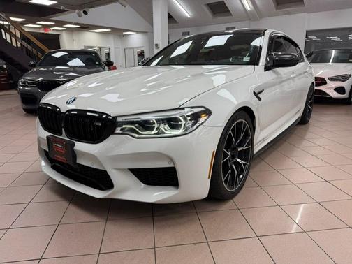 Alpine White 2019 BMW M5 Competition