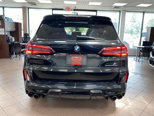 Black Sapphire Metallic 2020 BMW X5 M Base