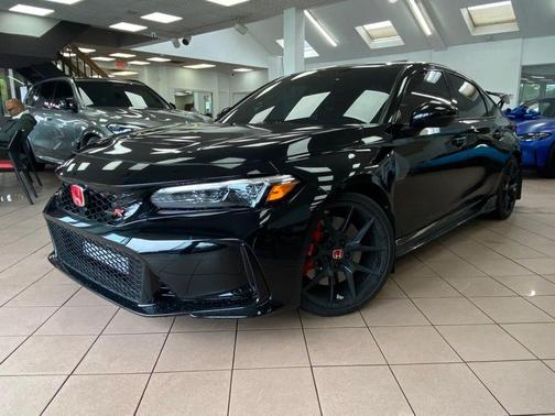 Crystal Black Pearl 2025 Honda Civic Type R Manual