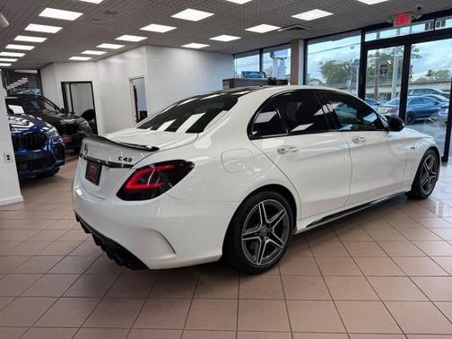 designo Diamond White Metallic 2020 Mercedes-Benz AMG C 43 4MATIC