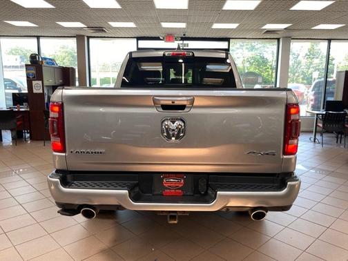 Billet Silver Metallic Clearcoat 2022 RAM 1500 Laramie