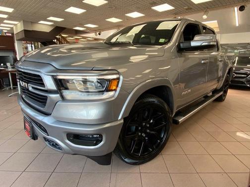 Billet Silver Metallic Clearcoat 2022 RAM 1500 Laramie