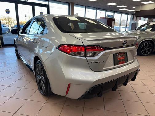 2024 Toyota Corolla Hybrid SE