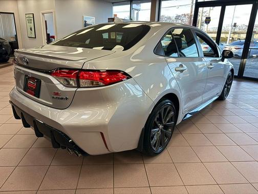 2024 Toyota Corolla Hybrid SE