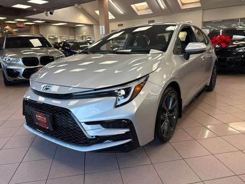 2024 Toyota Corolla Hybrid SE