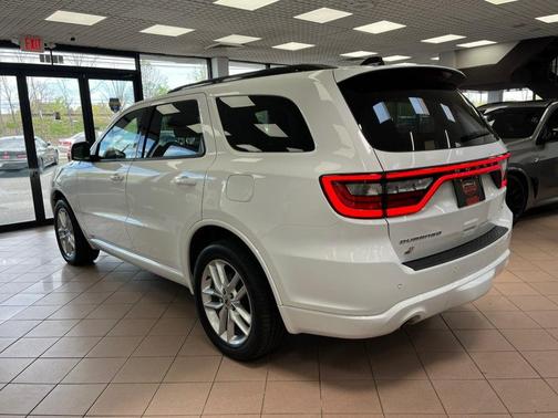 White Knuckle Clearcoat 2023 Dodge Durango GT Premium