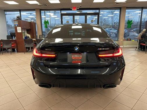 2023 BMW M340 i xDrive