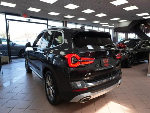 Dark Graphite Metallic 2024 BMW X3 xDrive30i