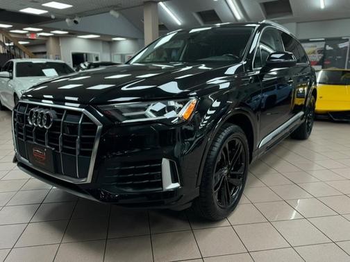 2022 Audi Q7 55 Premium Plus