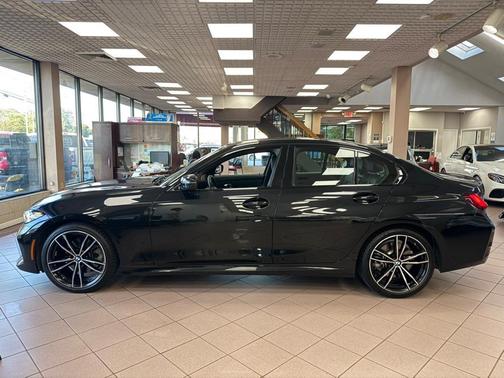 2024 BMW 330 i xDrive