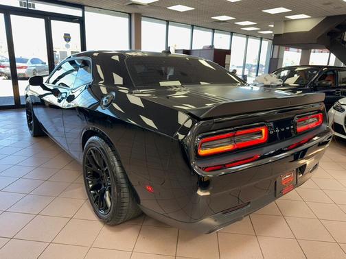 2016 Dodge Challenger R/T Scat Pack