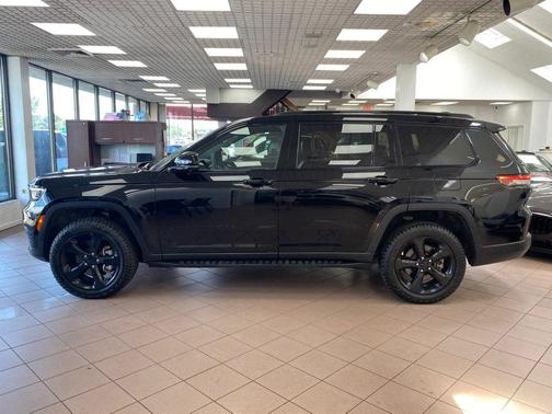 Diamond Black Crystal Pearlcoat 2024 Jeep Grand Cherokee L Limited