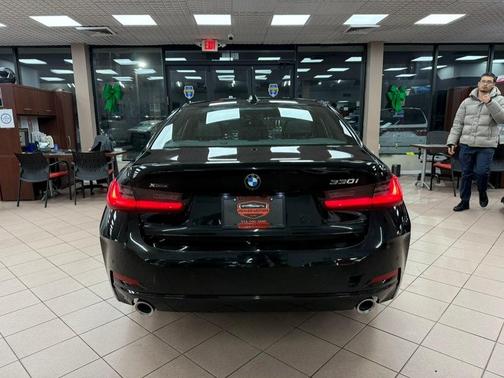 2025 BMW 330 330i xDrive Sedan