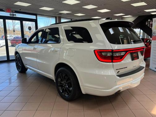 White Knuckle Clearcoat 2023 Dodge Durango GT Plus