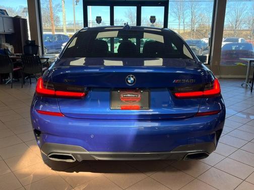 2020 BMW M340 M340i xDrive Sedan