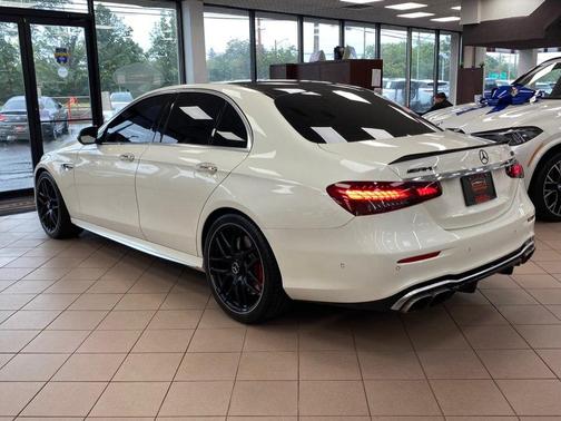 designo Diamond White Metallic 2021 Mercedes-Benz AMG E 63 AMG E 63 S 4MATIC+ Sedan