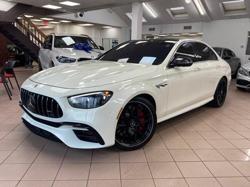 designo Diamond White Metallic 2021 Mercedes-Benz AMG E 63 AMG E 63 S 4MATIC+ Sedan