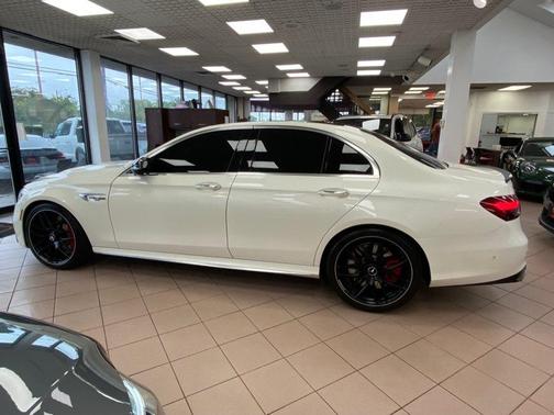 designo Diamond White Metallic 2021 Mercedes-Benz AMG E 63 AMG E 63 S 4MATIC+ Sedan