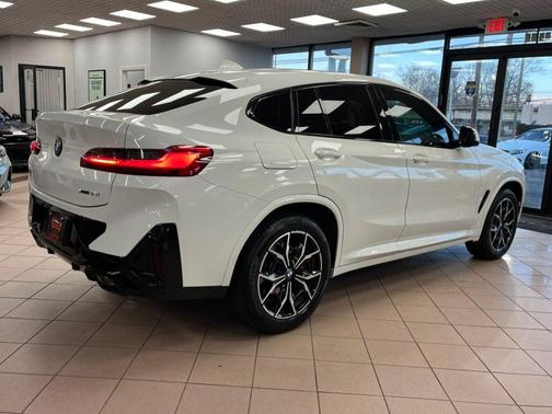 2022 BMW X4 xDrive30i Sports Activity Coupe