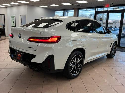 2022 BMW X4 xDrive30i Sports Activity Coupe