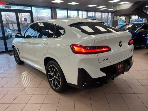2022 BMW X4 xDrive30i Sports Activity Coupe