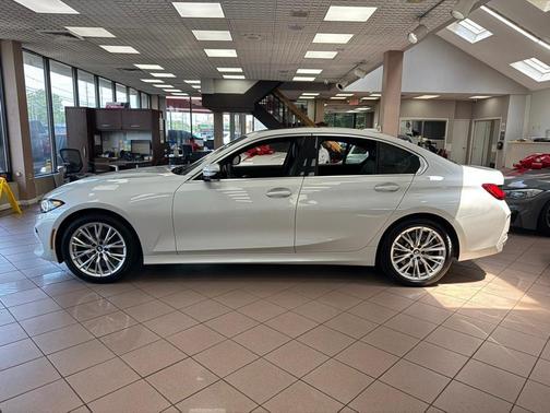 2024 BMW 330 330i xDrive Sedan