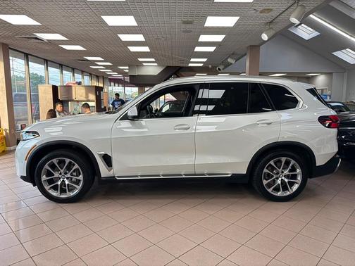 2024 BMW X5 xDrive40i Sports Activity Vehicle