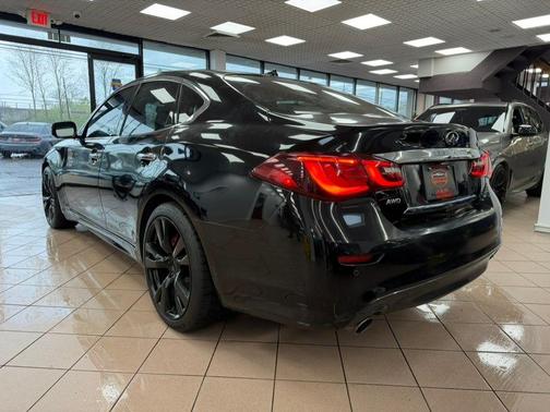 Black Obsidian 2017 INFINITI Q70 3.7X