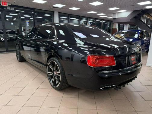 Black 2016 Bentley Flying Spur 4dr Sdn V8