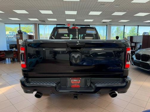 Diamond Black Crystal Pearlcoat 2022 RAM 1500 Rebel