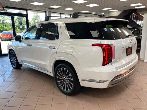 Hyper White 2024 Hyundai PALISADE Calligraphy AWD