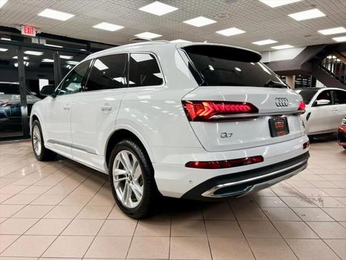 2021 Audi Q7 55 Premium Plus