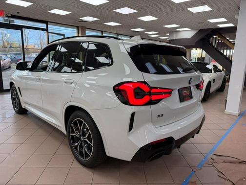 Mineral White Metallic 2023 BMW X3 M40i Sports Activity Vehicle
