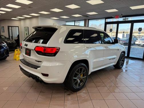 2021 Jeep Grand Cherokee Trackhawk
