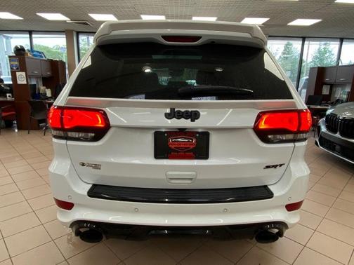 Bright White Clearcoat 2021 Jeep Grand Cherokee SRT