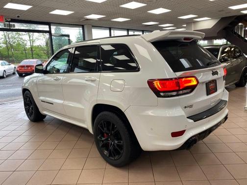 Bright White Clearcoat 2021 Jeep Grand Cherokee SRT