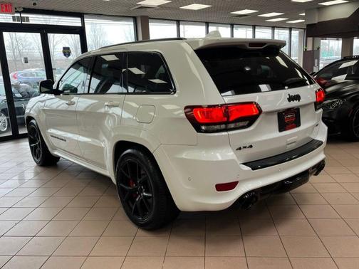 2021 Jeep Grand Cherokee SRT