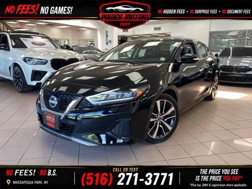 Super Black 2023 Nissan Maxima SL Sedan