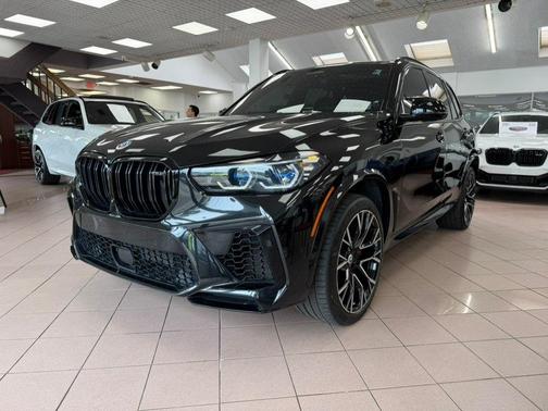 Black Sapphire Metallic 2022 BMW X5 M Base